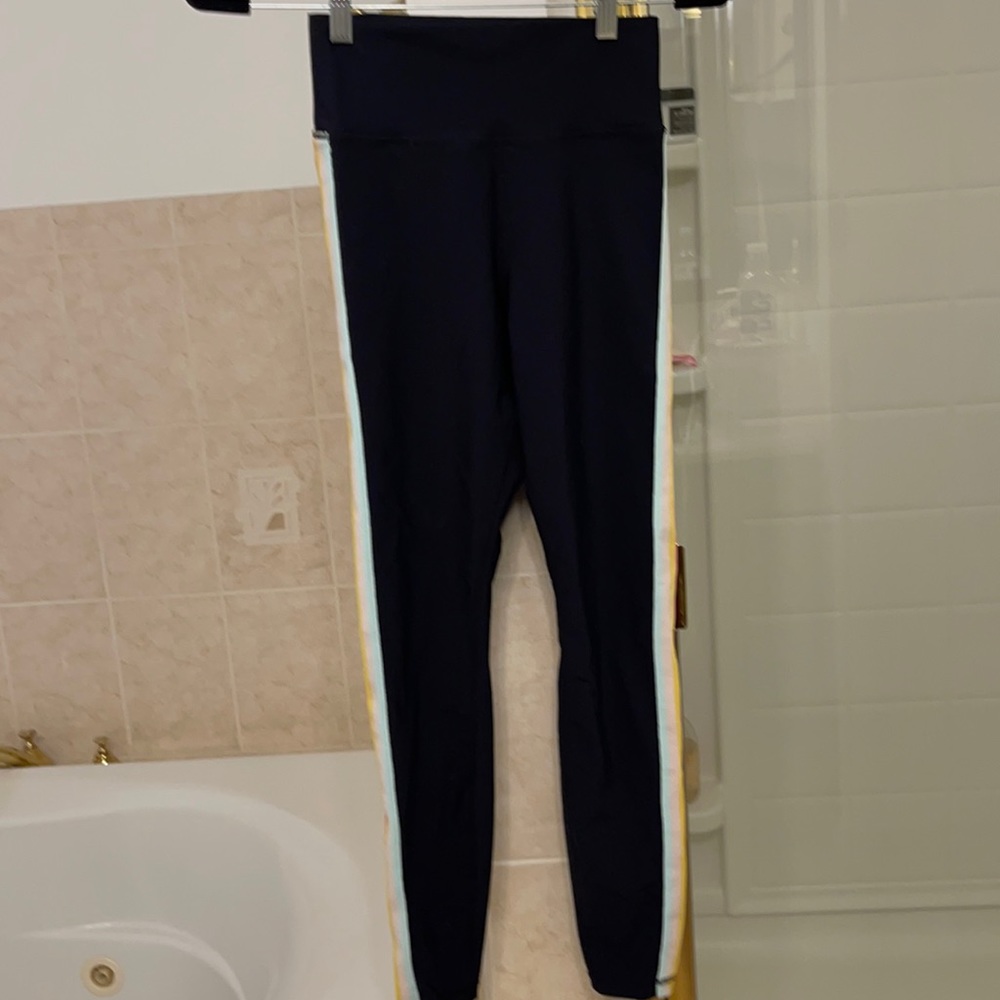 Spiritual Gangster. Workout leggings.